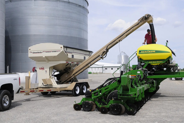 Unverferth | Seed Runner Bulk Tender | Model 2755XL